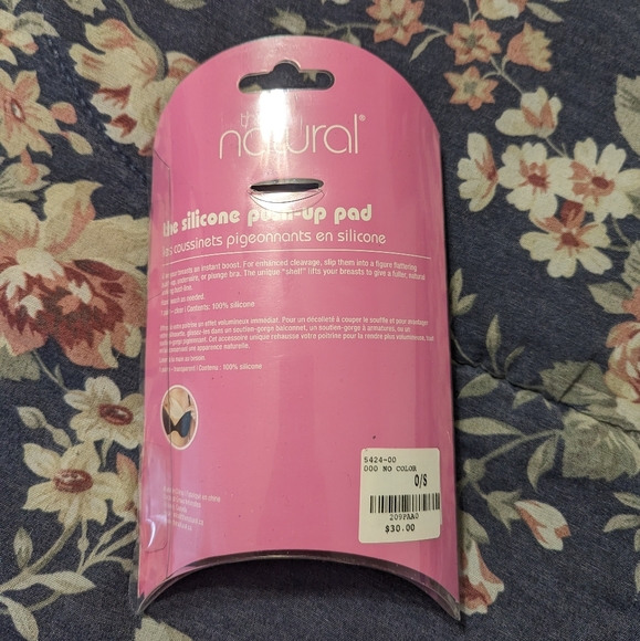 🏵️💚 Brand New in Box: Silicone push-up pad - Picture 3 of 3